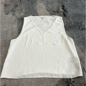 Aritzia Babaton cropped white tank - size L